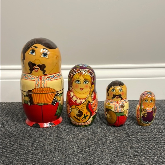 Ukranian musical family Matryoshka Nesting dolls 7" 4 total Stacking Wooden - Picture 1 of 8